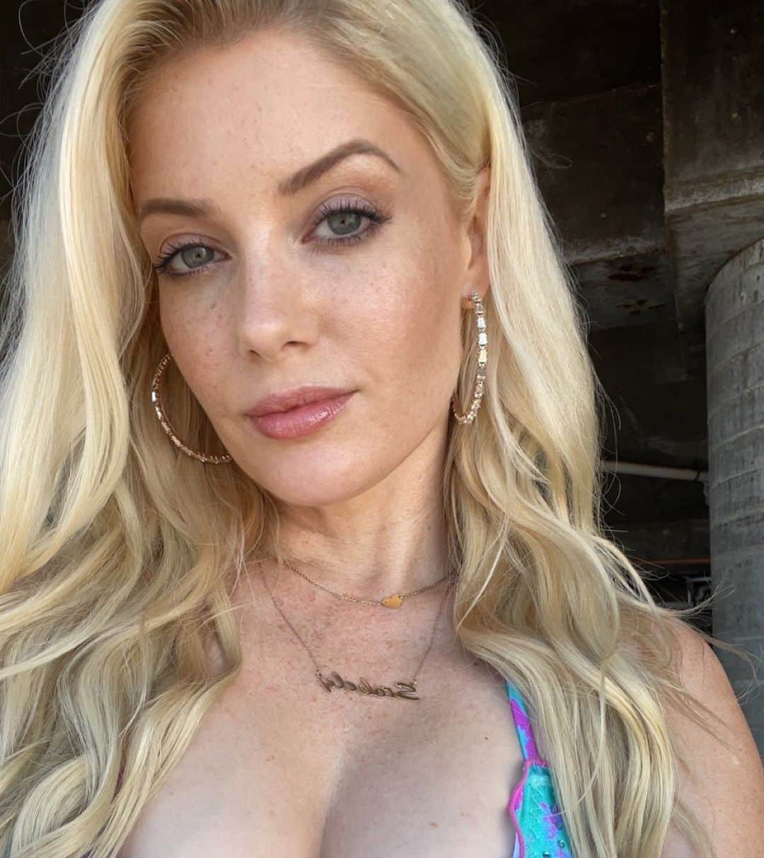 Charlotte Stokelyさんのインスタグラム写真 - (Charlotte StokelyInstagram)「Freckles for the Win ✨☀️🌻」9月1日 12時41分 - charlottestokely