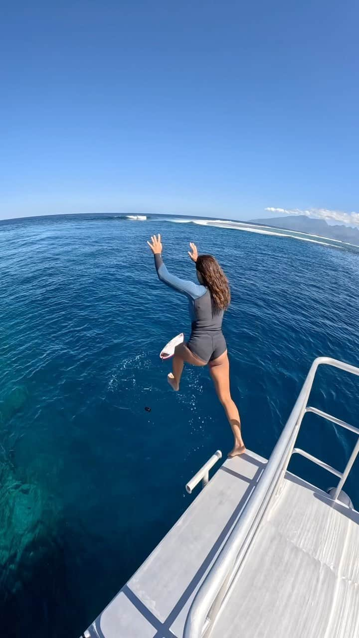 ジョアン・ディファイのインスタグラム：「My kind of dance 💃🏽🤓 @gopro #GoProAthletes」