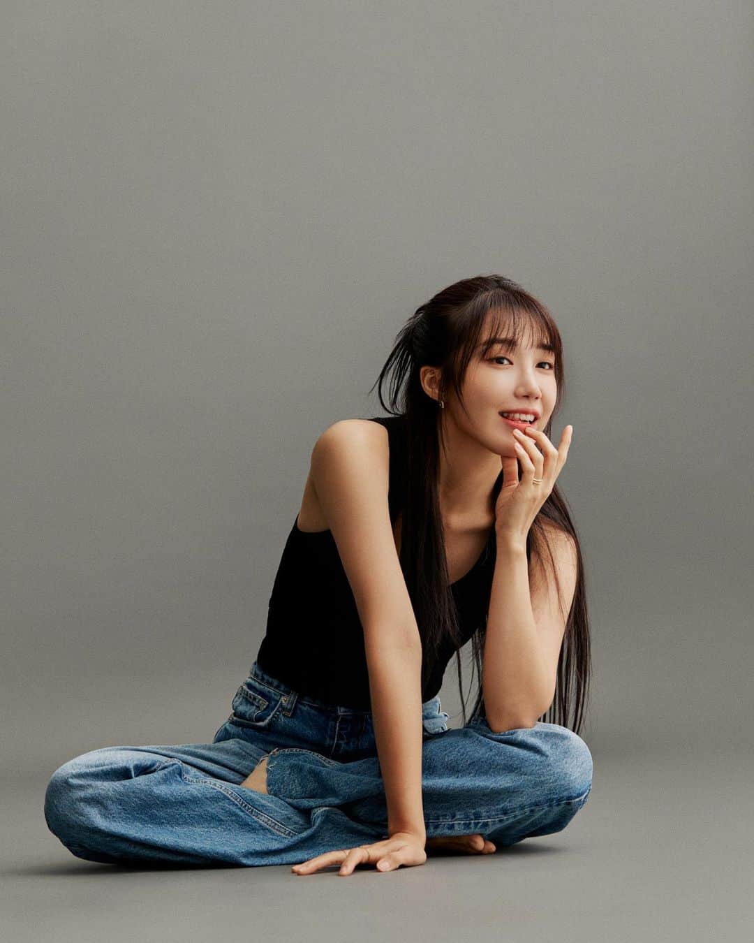 チョン・ウンジのインスタグラム：「New✨😏」