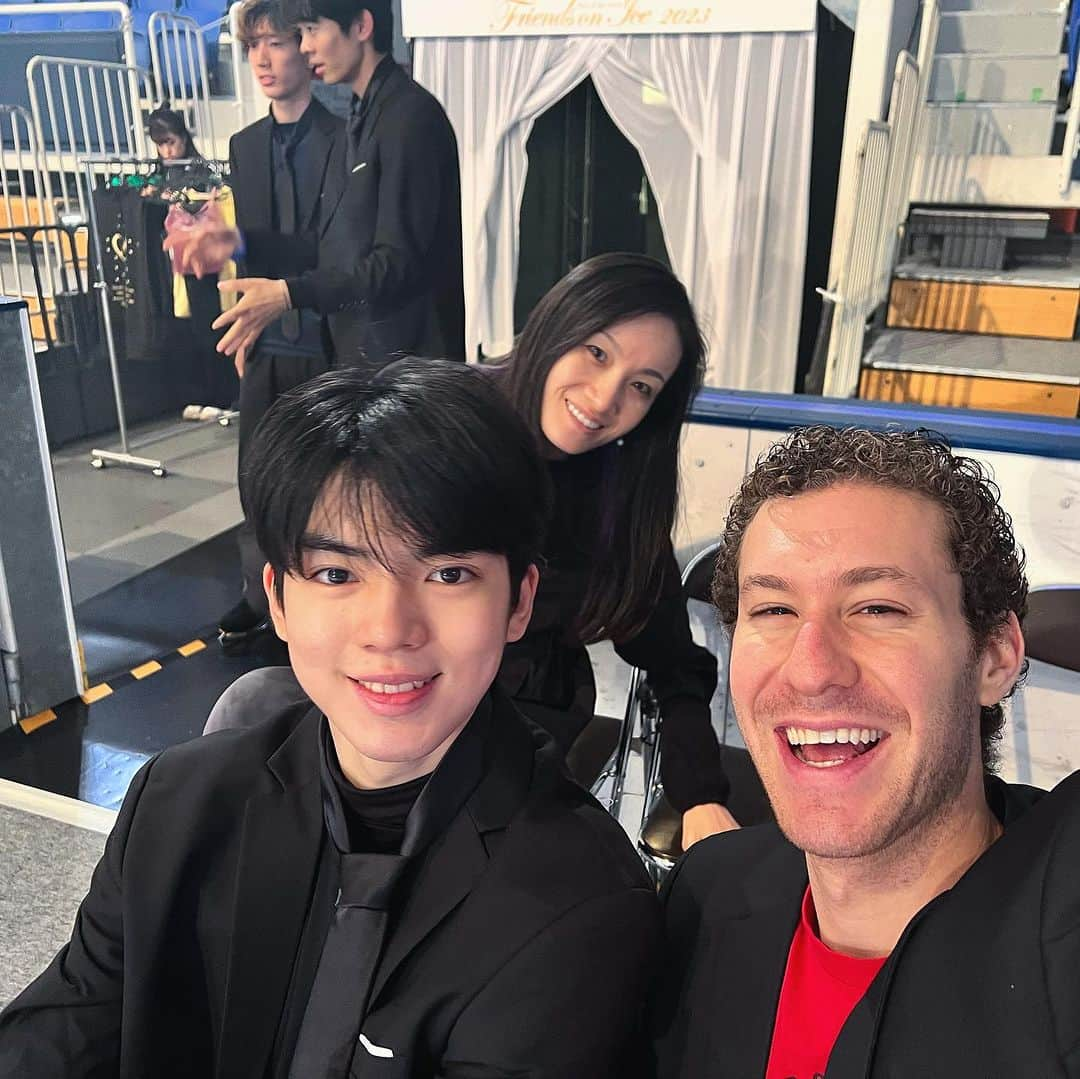 ジェイソン・ブラウンさんのインスタグラム写真 - (ジェイソン・ブラウンInstagram)「📸⛸️ #foi2023 #photodump 🎌  #friendsonice #japan #shinyokohama #figureskating #skating #iceskating #show #iceshow #フレンズオンアイス @foi2023_official_account」9月1日 12時46分 - jasonbskates