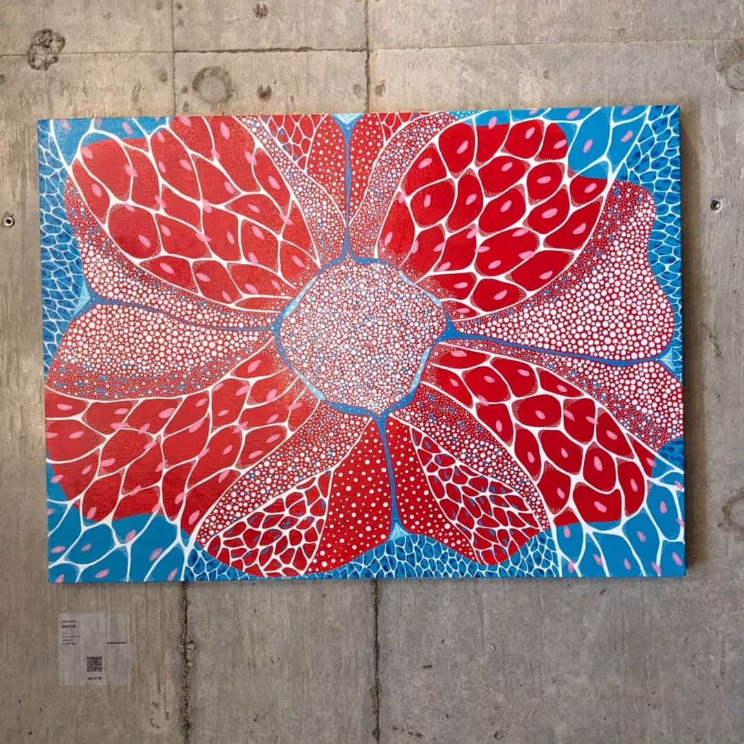 のインスタグラム：「行ってきました🔥 OIL by 美術手帖、オンラインアートイベント「ART MARKET 2023」開始しました！ 見て！✨この絵が部屋にあったらすんごい縁起良さそう✨この機会に是非お迎えいただけたら幸せです🔥  SAKI OTSUKA「魂の花/春」  ■サテライト会場：nap palm（千駄ヶ谷）9/3までリアル展示！生でみれます！  詳しくは↓ @oilbybt  まで✨  @kiyoshi.art.space」