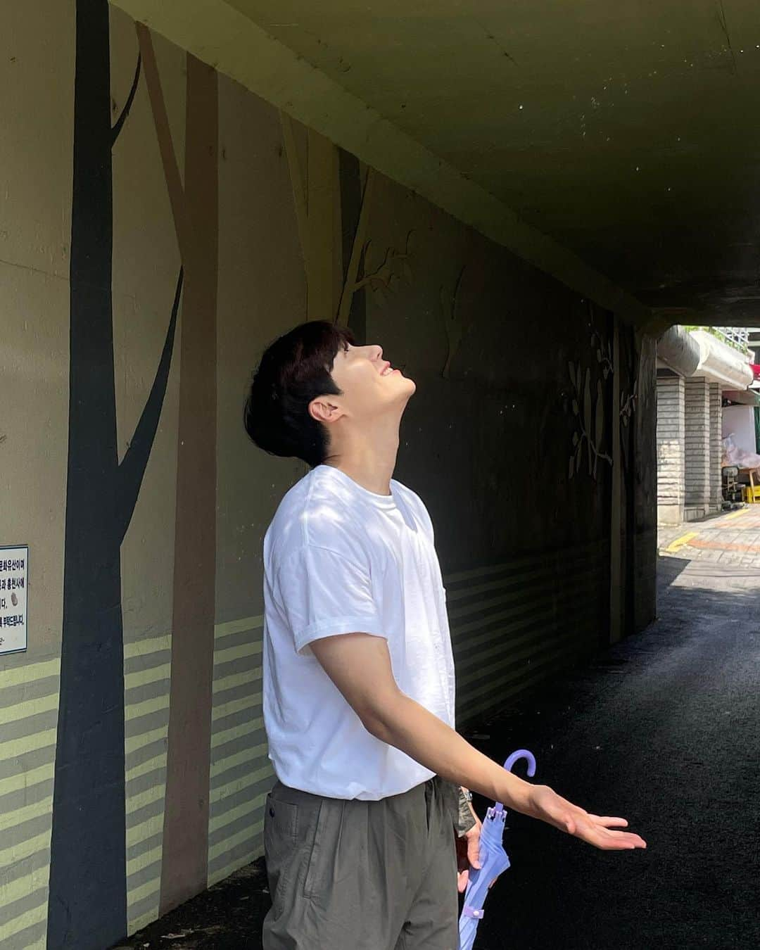 キム・ソンホさんのインスタグラム写真 - (キム・ソンホInstagram)「9월 아자자! 🤣 #우리의계절」9月1日 13時10分 - seonho__kim