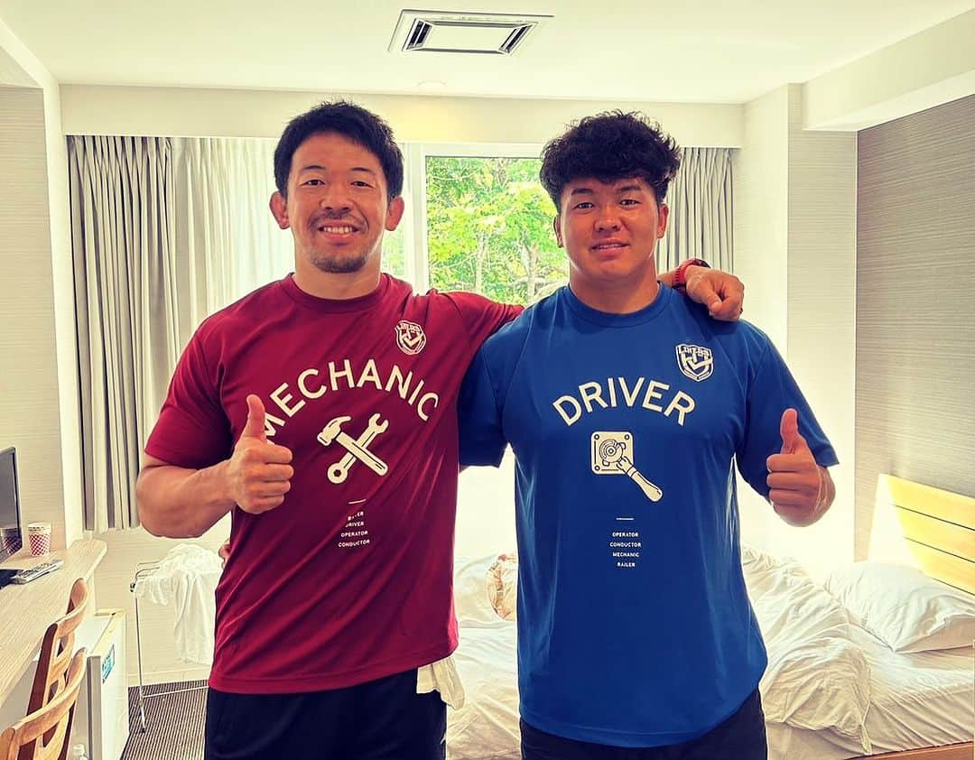 村田毅のインスタグラム：「北海道合宿おわり🙆‍♂️ オフシーズンから一転、怒涛のような9日間でしたがみんなと過ごす時間はやっぱり楽しいね☀️ ここからまた頑張ろう🔥  #ルーミーしゅう漢気洗濯じゃんけん6勝4敗 #頼もしい同期 #へたくそパークゴルフ #オフの二条市場 #花園近鉄ライナーズ #感謝」