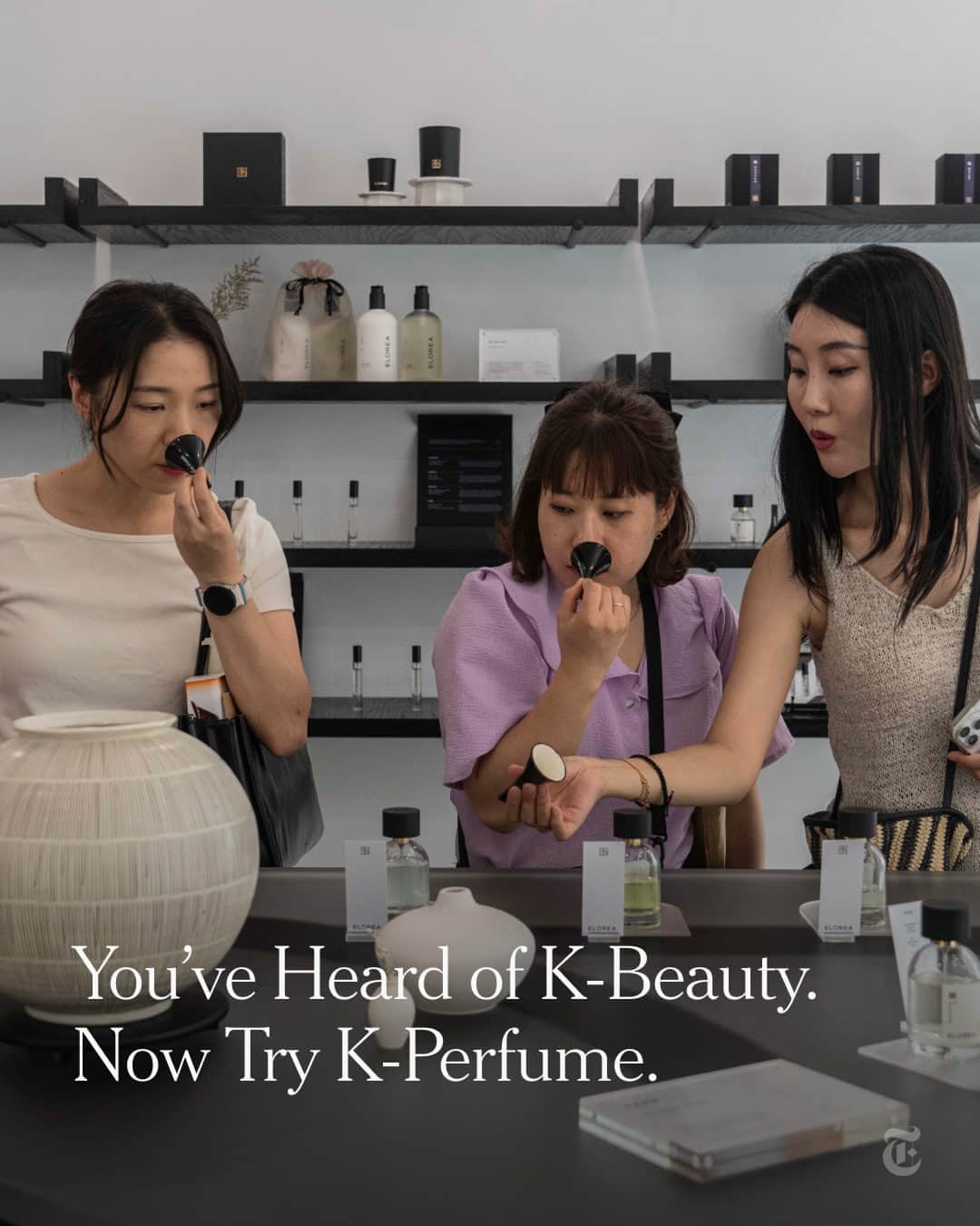 のインスタグラム：「Inside Elorea, a sleek new Korean perfumery in Manhattan’s NoLIta neighborhood, you will find paintings and pottery by Korean and Korean American artists, a cafe offering a chocolate and perfume pairing and shop attendants dressed entirely in black, eager to explain the brand’s gender-neutral fragrance collections.  Korean beauty, or K-beauty, is just one stream in the surging “hallyu,” or Korean wave, sweeping over the world through K-dramas, K-pop and Korean technology. Wonny Lee and his wife, Su min Park, founded @elorea as an online perfumery business last year.  More than just a perfume store, they hope that Elorea will provide an evolving, multisensory space to showcase and celebrate Korean culture. The couple have intentionally incorporated the work of other Koreans and Korean Americans in their store. “We didn’t want to just slap, like, ‘K’ in front of it because we’re Korean founders,” Lee said.  Read more about Elorea at the link in bio. Photo by @Hiroko.Masuike」