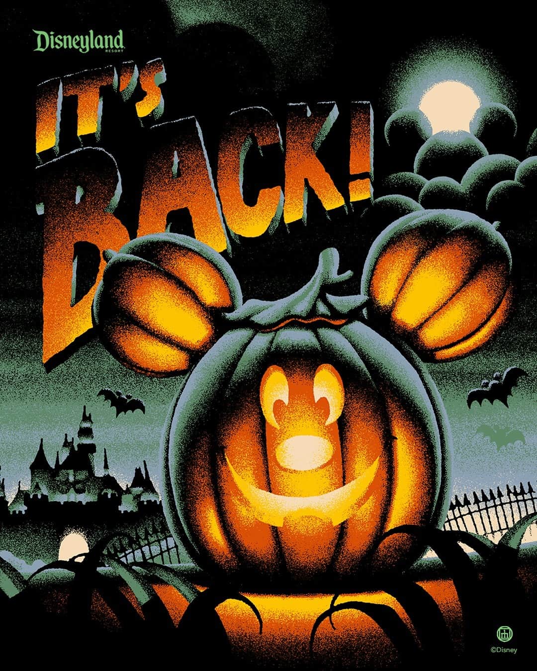 ディズニーランドさんのインスタグラム写真 - (ディズニーランドInstagram)「It’s baaaack! The spell is cast and #HalloweenTime is finally upon us! Get ready for spellbinding thrills and chills only at the #Disneyland Resort now through October 31, 2023! Comment 👻 if you’re ‘dying’ to go.  Tickets and Park reservations required.」9月2日 0時00分 - disneyland