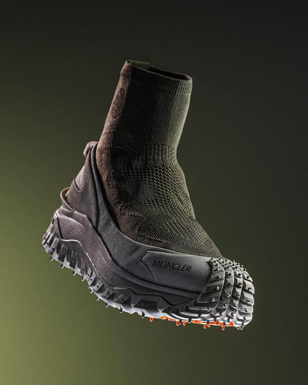 モンクレールさんのインスタグラム写真 - (モンクレールInstagram)「The Trailgrip footwear family evolves once again for a new season outdoors.  Introducing the Trailgrip Knit: Moncler’s first sock-sneaker hybrid with breathable perforated upper and moulded rear spoiler for easy-on function - and a smooth take off.   Coming soon to moncler.com  #MonclerTrailgrip」9月2日 0時19分 - moncler