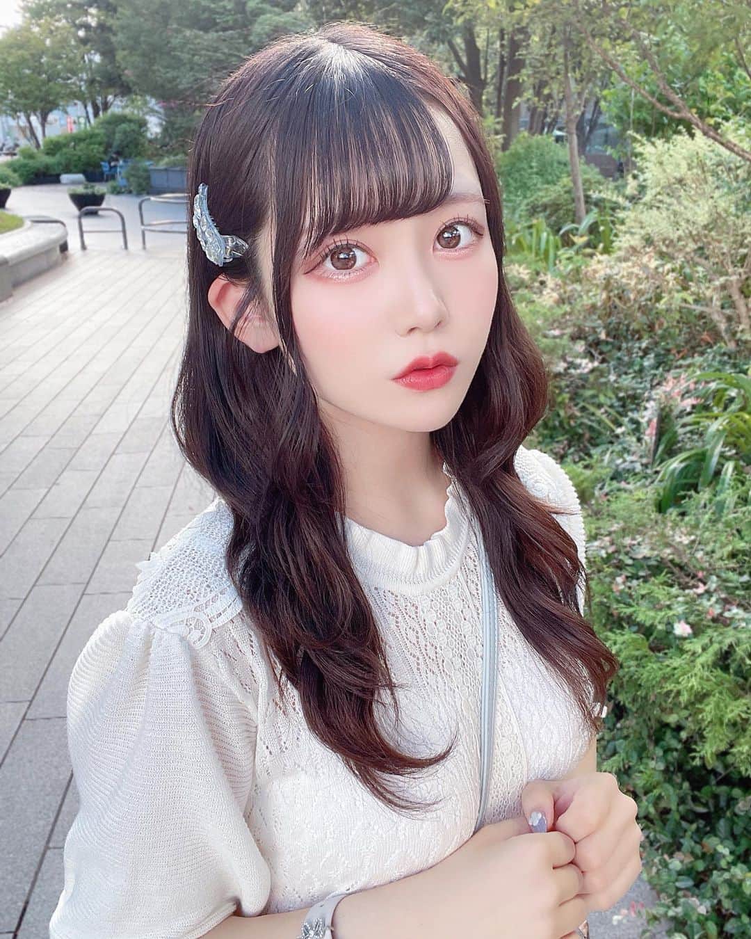 茉井良菜のインスタグラム：「彼女感強めの写真です(当社比)」