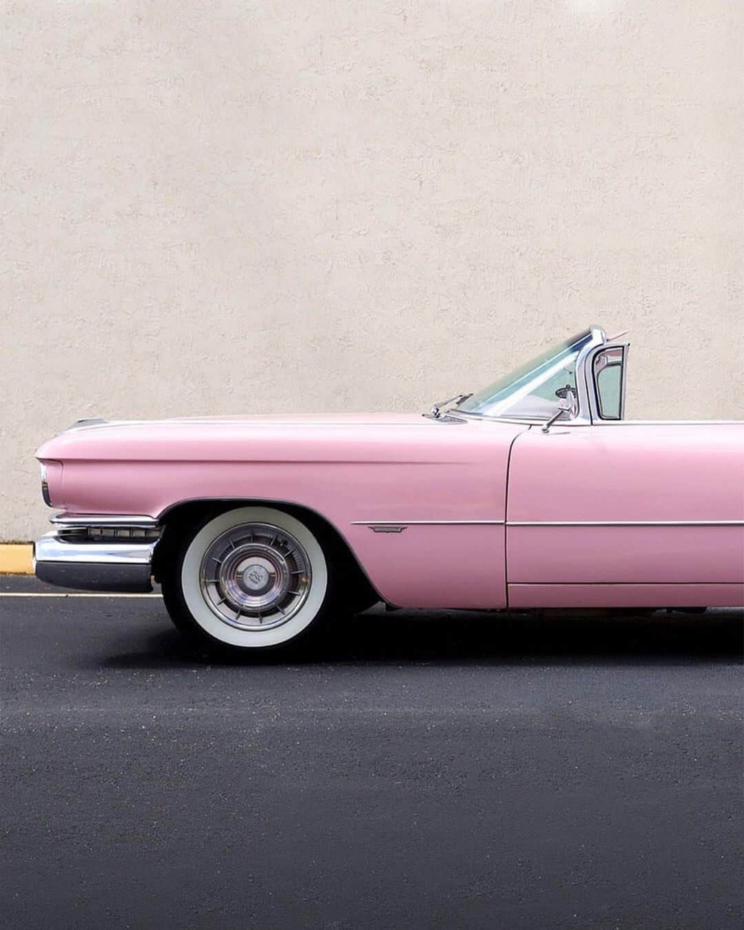 キャデラックのインスタグラム：「Pink Cadillac remains an iconic classic that stands out among the crowd, fitting in any era. @barrett_jackson knows what we’re talking about. We’ve been sharing stories from fans all day, but the celebration continues! Use #MyPinkCadillac and tag us with your Pink Cadillacs and we may feature you in our stories. #PinkCadillacDay #BeIconic」