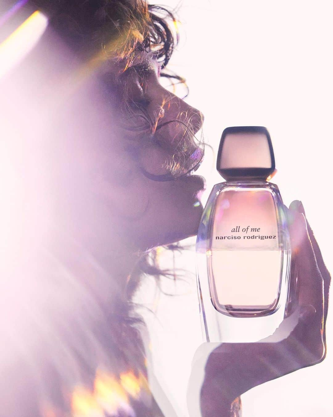 ナルシソロドリゲスさんのインスタグラム写真 - (ナルシソロドリゲスInstagram)「Uniquely me. all of me by narciso rodriguez.  #allofme #narcisorodriguezparfums #parfum #fragrance」9月2日 1時20分 - narciso_rodriguez