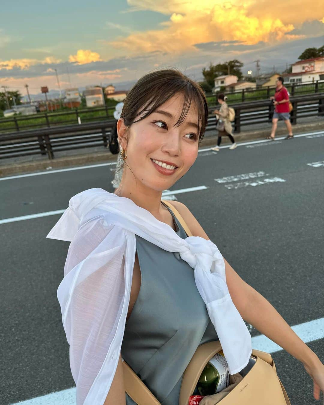 稲村亜美さんのインスタグラム写真 - (稲村亜美Instagram)「いい夏でした🌻🌻🌻 #赤川花火大会」9月1日 17時11分 - inamura_ami