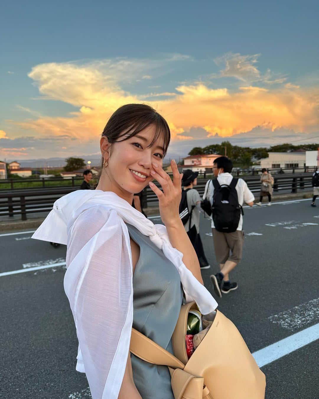 稲村亜美さんのインスタグラム写真 - (稲村亜美Instagram)「いい夏でした🌻🌻🌻 #赤川花火大会」9月1日 17時11分 - inamura_ami