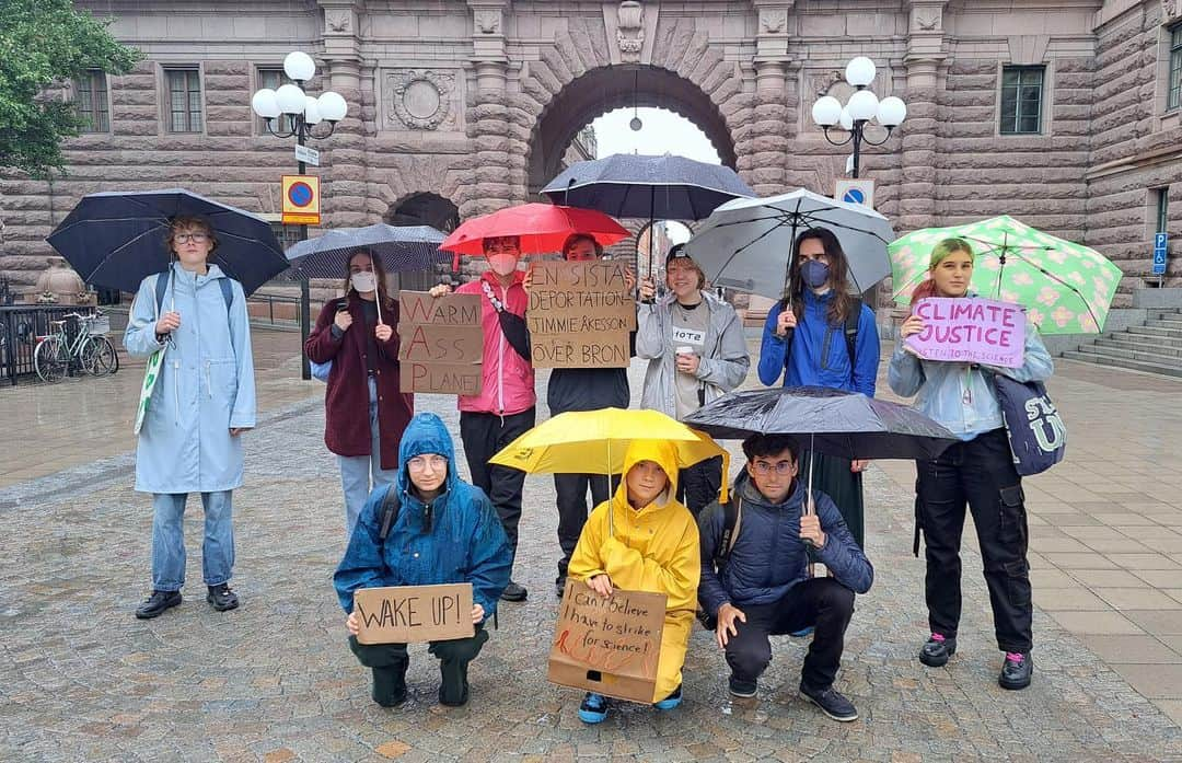 グレタ・トゥーンベリのインスタグラム：「Climate strike week 263. #FridaysForFuture #ClimateStrike」