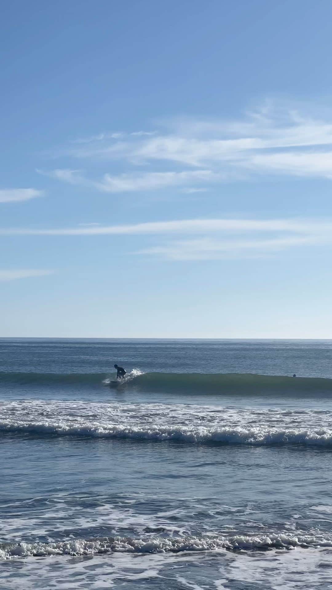 のインスタグラム：「本日もまた小波、、、 #surfing #surfinglife #beach #smallwaves」