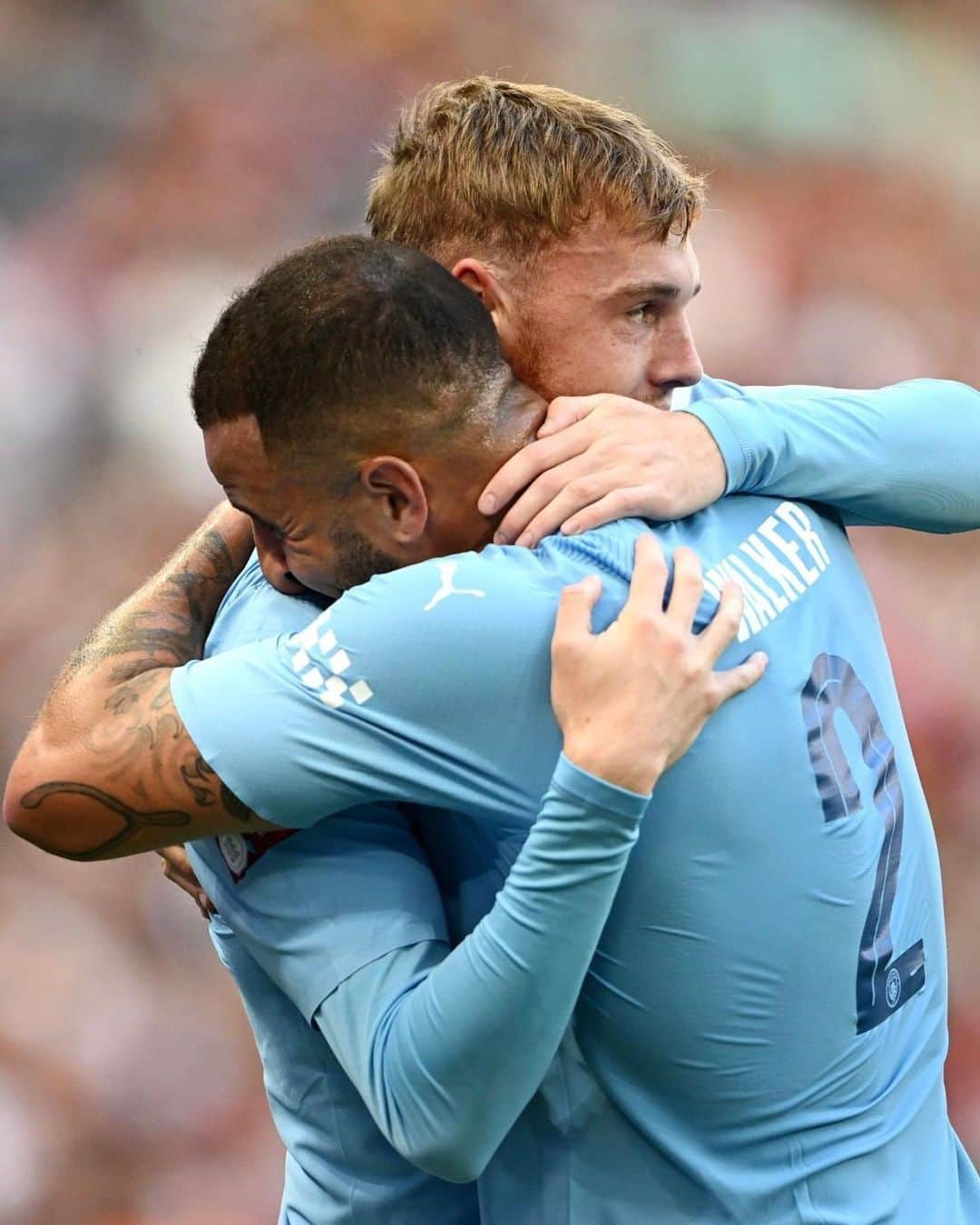 カイル・ウォーカーのインスタグラム：「Although I’m sad to see you leave City, I wish you nothing but happiness and success in the next chapter of your life. You have sat next to me in the Etihad changing rooms from the start of your arrival into to the first team and I have seen you grow & develop from a boy to a man. Don’t stop learning and striving to be the best you can be and will be my little brother ❤️」