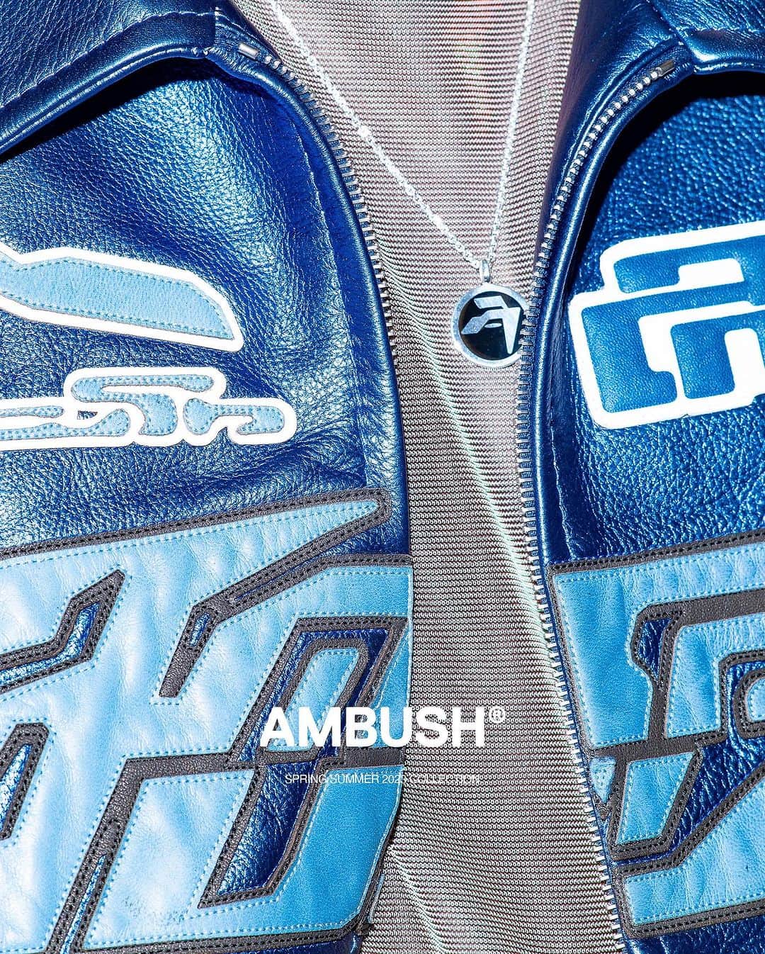 AMBUSHさんのインスタグラム写真 - (AMBUSHInstagram)「Mechanic-style jackets with patchwork #AMBUSH graphics paired with leather chaps, blue denim, sparkling mesh, and an 'A'-chain wallet chain.」9月1日 17時48分 - ambush_official