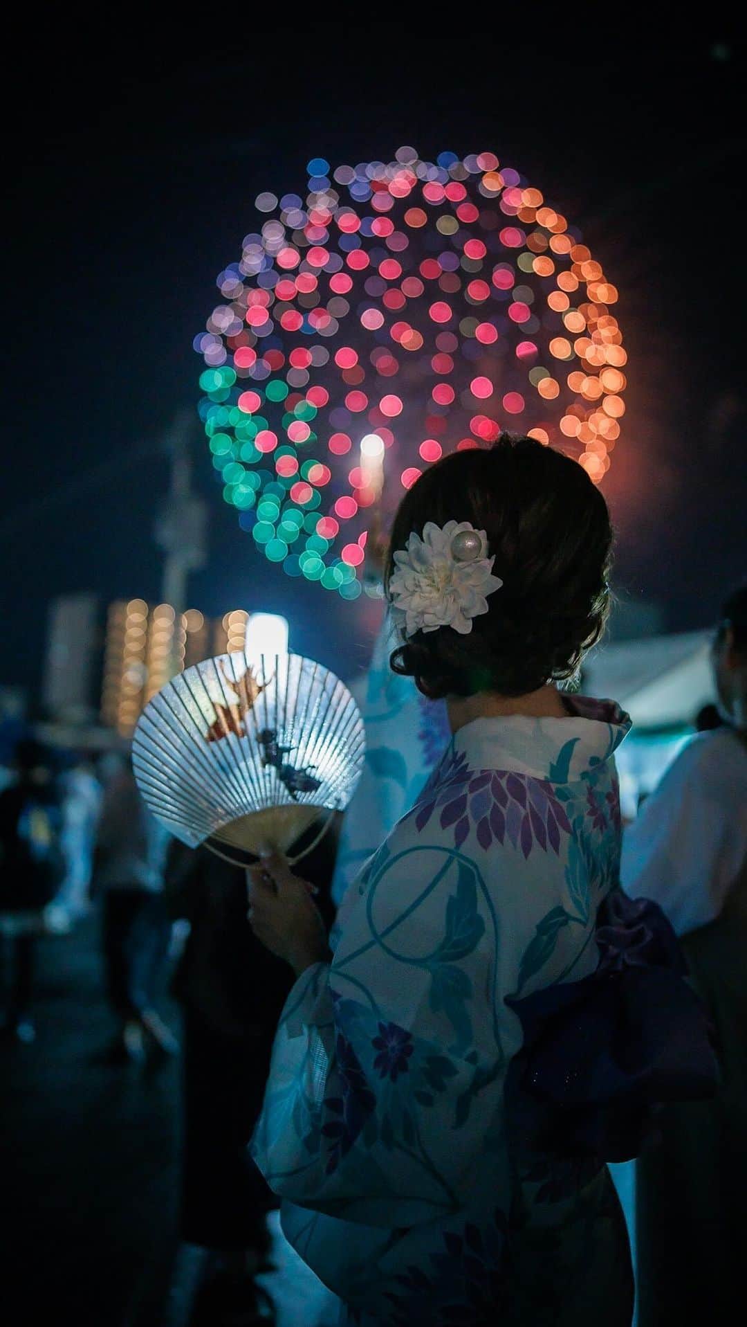 細沼紗花のインスタグラム：「.  夏祭りは青春そのもの  . #夏祭り#打ち上げ花火#浴衣 #浴衣ヘアアレンジ」