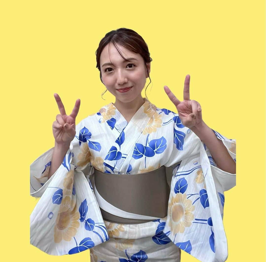 森遥香さんのインスタグラム写真 - (森遥香Instagram)「. もう9月です。早いです。 今年出来た夏らしいことと言えば、 弟夫婦にキャンプに連れて行ってもらったぐらいですが🏕  先日、夏の終わりギリギリに、 お仕事で浴衣を着れました！ 叔母が浴衣に合わせて作ってくれた 水引の髪飾りをつけました、ありがとう🌼  この調子だとあっという間に、 もう10月です！とか言ってそうです。 9月も頑張りましょう！  #浴衣#アナウンサー衣装 . .」9月1日 18時10分 - moriri_h