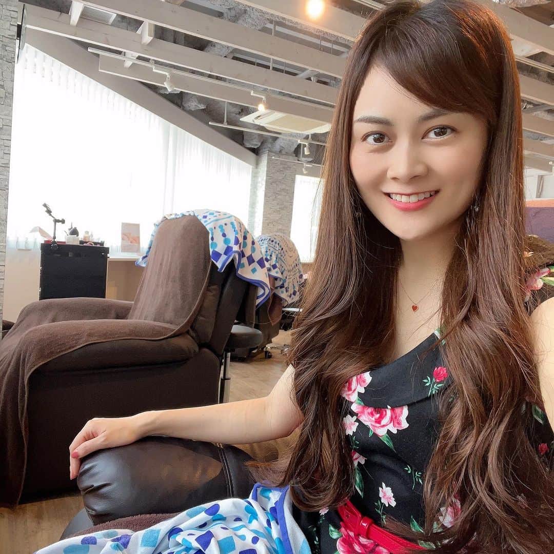 野本愛さんのインスタグラム写真 - (野本愛Instagram)「先日 @eyelashsalon さんでグローラッシュリフトしてもらったよ🥰✨  12年ぶりくらいのまつ毛パーマ❣️  すごく上手で痛みや違和感もなく、 寝てる間に終わったよ😊💕  まつ毛のケアもしてくれるから、 パーマのダメージも抑えられるし、 仕上がりもナチュラルにまつ毛が上がって 嬉しかった😊✨  まつ毛パーマしたいけど 安心してお願いできるサロンがいい人は おすすめだよ✨✨  私もまた行こうと思ってる😃✌️  PR @eyelashsalon #growlashift #グローラッシュリフト #マツパ #まつ毛パーマ #ラコタ #ラッシュリフト #銀座 #まつ毛カール #目力 #目力アップ #目元美人 #30代美容」9月1日 18時22分 - himemode