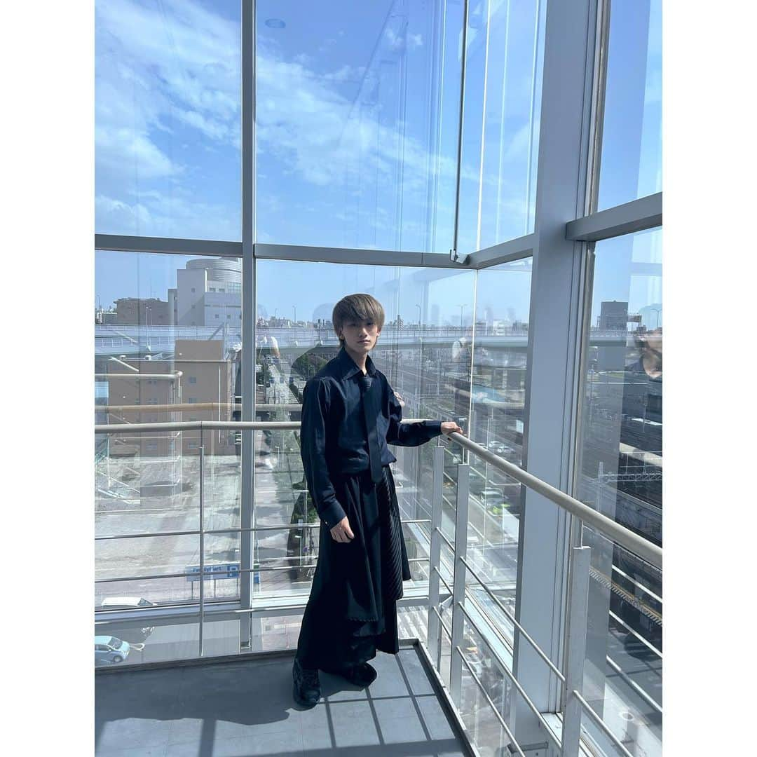 瀧川翔太さんのインスタグラム写真 - (瀧川翔太Instagram)「fashion ・ ・ ・ ・ ・ ・ ・ ・ ・ ・ ・ ・ ・ ・ ・ ・  #ファッション  #fashion  #モード系  #美容学生  #専門学生  #fyp #foryou #ffff #ootd #f  #05  #0405students  #男子  #男  #man #followforfollowback #サロモ  #サロンモデル #サロン  #モデル #18  #雰囲気好きな人いいね  #おしゃれさんと繋がりたい  #1mmでもいいなと思ったらいいね  #美容  #雰囲気  #たきしょう」9月1日 18時23分 - sho__tan2532