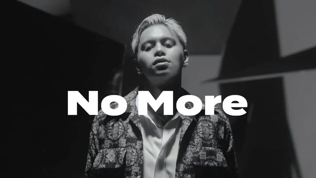 のインスタグラム：「《Staff》  [ MUSIC VIDEO ]  REIKO 'No More' Music Video https://youtu.be/DP9VcPepV-s  #REIKO #REIKO_PreDebut_NoMore」
