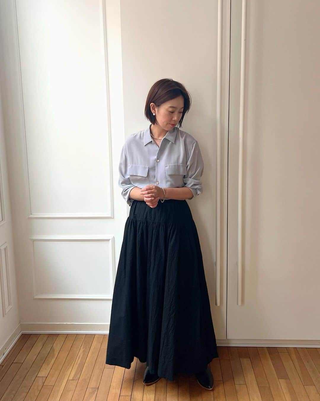 GREED TOKYO STOREさんのインスタグラム写真 - (GREED TOKYO STOREInstagram)「Bed&Breakfast  "Cordlane Natural Sun-dried Wash Skirt"   厳選された素材の手触りとナチュラル感が 心地よさを与えてくれます 細かなディテールと素材の特性を生かした デザインのスカートです  異素材のトップスと合わせても バランスよくまとまる万能なアイテムです  Cordlane Natural Sun-dried Wash Skirt ¥42,900 Size:Free Off White/Black  #greedinternational #bedandbreakfastqualityoflife #greedtokyo #greedfukuoka #skirt#cotton#cottonskirt#balloon#balloonskirt #ootd#ootdfashion#outfitoftheday#fashion #madeinjapan#seasonless   #スカート#コットンスカート#バルーンスカート#モノトーンコーデ#夏コーデ#秋コーデ#夏から秋#シーズンレス#外苑前#表参道」9月1日 19時00分 - greed_tokyo