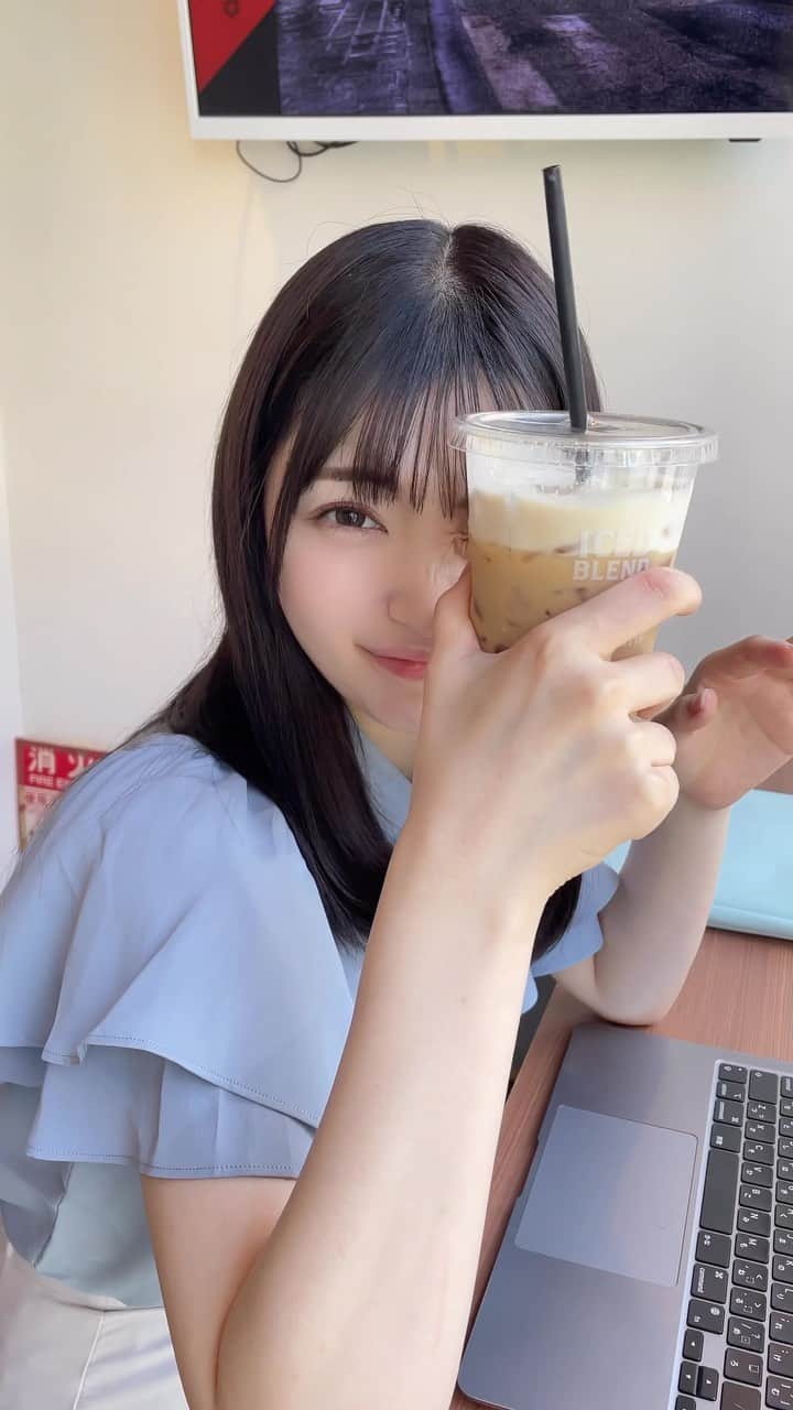 のインスタグラム：「今日も一日お疲れ様です ˘͈ᵕ˘͈  今日2023年9月1日(金)はとっても大切な日。 そして成功に結びつく日と言われる『大安』に、 私、春野絵美里と畠中清羅でプロデュースをするアイドルグループ『スターチスのラブレター』のオーディション合格メンバーを発表いたしました😭💓  初めてアイドルプロデューサーとしてせいたんと立ち上げたグループで、今日までたくさんの方のお力添えを頂き本日こうしてメンバー発表をさせて頂くことができました。  本日発表されたメンバーは日々レッスンやボイトレ、撮影などみなさんへのお披露目へ向けてたくさん一緒に頑張っているので、今日こうしてみなさんに発表することができたこと、とてもうれしい気持ちでいっぱいです😌  たくさんの方に愛されるグループにしていけるよう、これからもプロデューサーとして精一杯頑張ります。  スターチスのラブレター公式Xでは、本日19:00に発表された合格メンバーの投稿が確認できるので、是非チェックしてもらえたらうれしいです୨୧*。  今日の動画は、オーディション2次審査の際にマネージャーが撮影してくれた動画なので本日投稿してみました🌸  これから始まる、アイドルグループ『スターチスのラブレター』の応援をよろしくお願い致します💌  𓐄𓐄𓐄𓐄𓐄𓐄𓐄𓐄𓐄𓐄𓐄𓐄𓐄𓐄𓐄𓐄𓐄𓐄𓐄𓐄𓐄𓐄 𓈄  👚トップス @grl_official  👗スカート @grl_official」