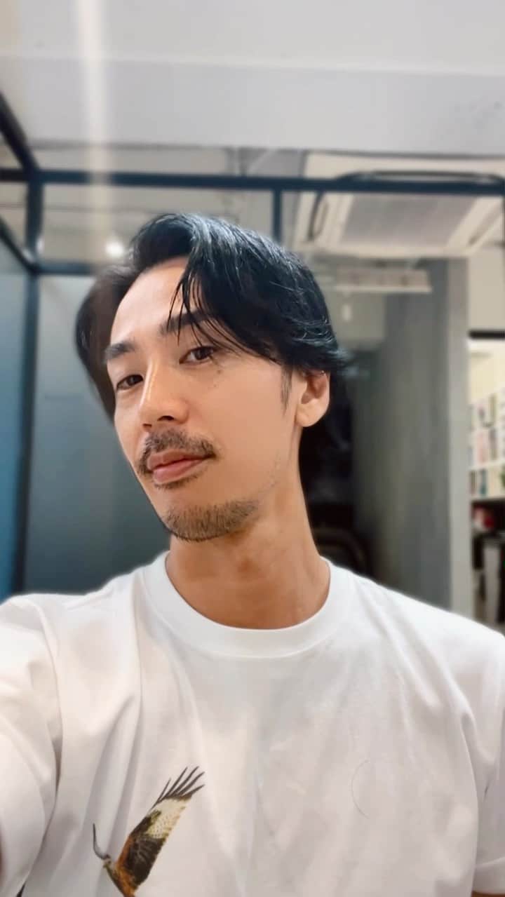 阿部大輔のインスタグラム：「少しだけサッパリして来ました✨🫡 ヘアスタイル変えるとテンション上がるね⤴️ ㅤㅤㅤㅤㅤㅤㅤㅤㅤㅤㅤㅤㅤ」