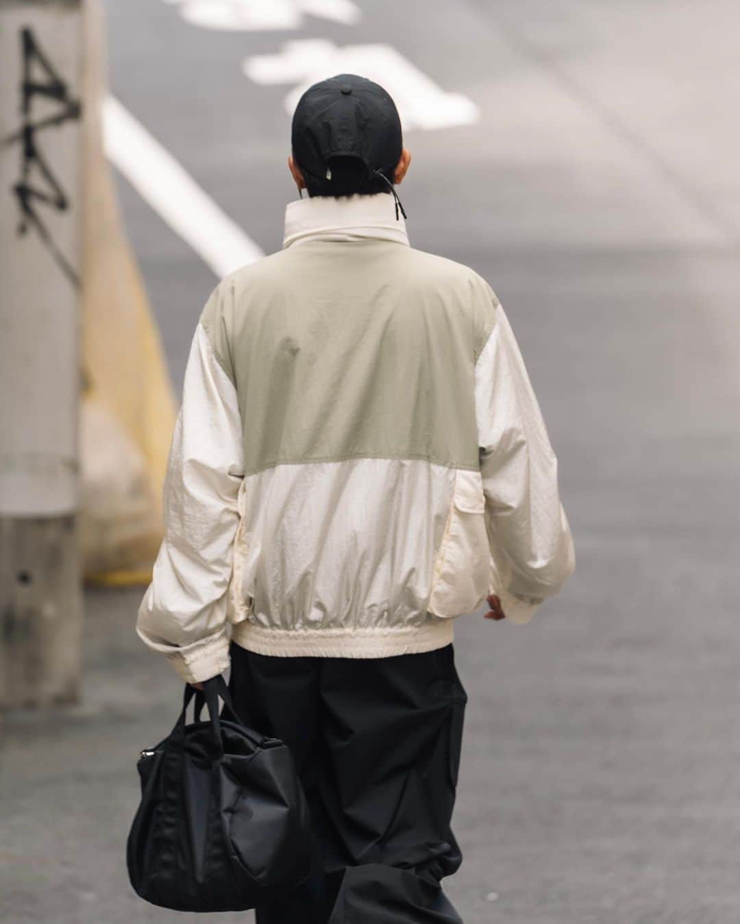 Ryoさんのインスタグラム写真 - (RyoInstagram)「Today's outfit 🚶 　 jacket : @daiwapier39_official  pants : @the_clesste  shoes : @newbalancelifestyle  eyewear : @yuichi_toyama_official  bag : @the_clesste   ㅤㅤㅤㅤㅤㅤㅤㅤㅤㅤㅤㅤㅤ #daiwapier39 #clesste #newbalance」9月1日 19時18分 - ryo__takashima