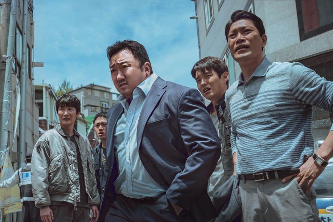 Netflix Japanさんのインスタグラム写真 - (Netflix JapanInstagram)「◆配信開始 映画『犯罪都市 THE ROUNDUP』（韓国）  マ・ドンソク出演・プロデュース。  ナイフで向かってくるヤクザも張り手一つでなぎ倒す最強の刑事マ・ソクト（マ・ドンソク）。 ベトナムで冷酷な犯罪者による誘拐事件が起こり、容疑者を追い詰めるべく死闘が始まる！  『犯罪都市』の続編作品。  #犯罪都市 #犯罪都市THEROUNDUP #TheRoundup #映画 #Film #ネトフリ #ネットフリックス #netflix」9月1日 19時20分 - netflixjp