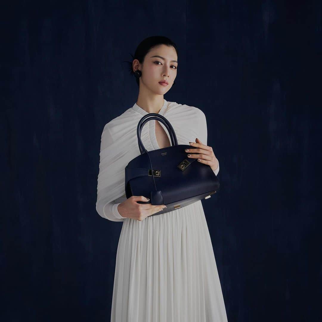 三吉彩花のインスタグラム