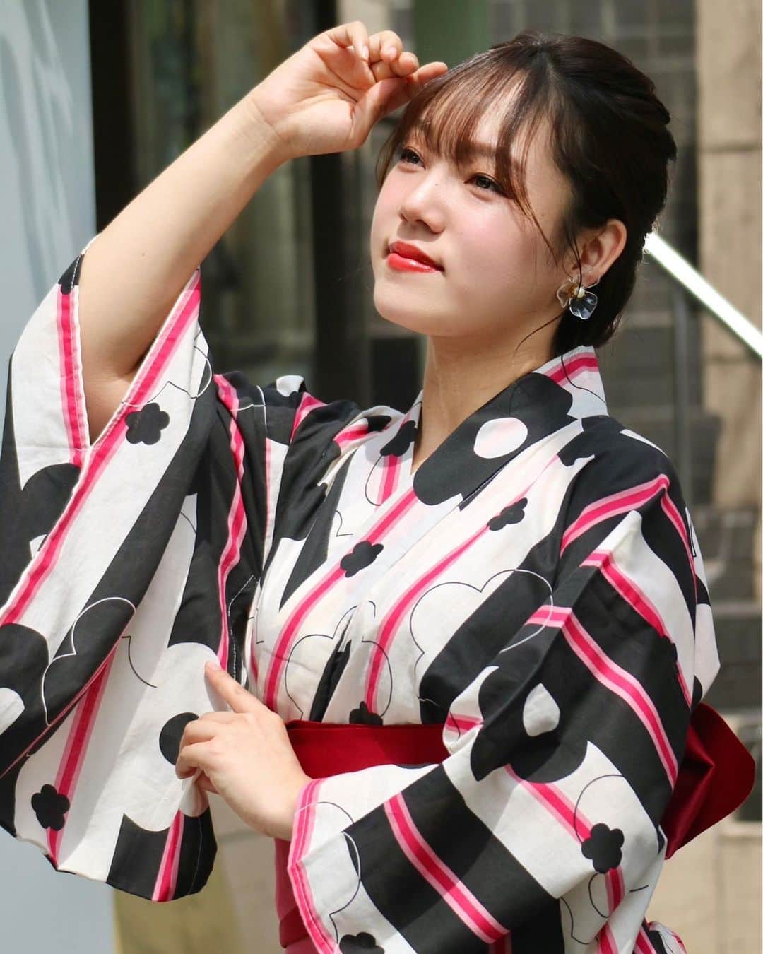平井綾乃さんのインスタグラム写真 - (平井綾乃Instagram)「✿🏮✿🏮  9月もよろしくお願いします😊  9/9のイベントもお待ちしております✨  #portrait  #photo  #photooftheday  #photography  #photographer  #fashion  #夏 #Summer  #浴衣 #love #twitterfollow  #写真好きな人と繋がりたい #ポートレート好きな人と繋がりたい  #カメラマンさんと繋がりたい  #少しでもいいなと思ったらいいね #follow #セミロング #女優  #actor #声優  #voiceactor  #平井綾乃 #OMNIA #オムニア」9月1日 19時22分 - ayano_hirai