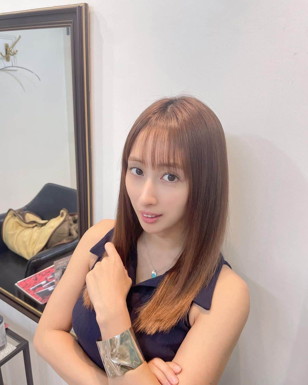 古谷未寿城さんのインスタグラム写真 - (古谷未寿城Instagram)「髪の毛生き返った〜〜！！ 夏も終わりなので前髪切りました🫶」9月1日 19時26分 - miduki___f1012