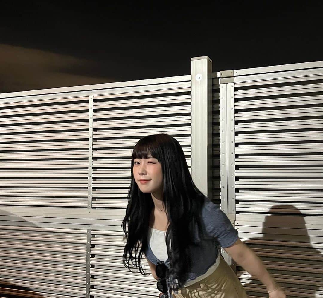 山下恵奈のインスタグラム：「今年の夏は絶対ブルーハワイのかき氷食べるって決めたの、まだ夏終われない💙💧」