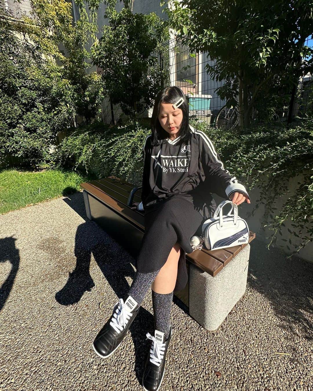 そわんわんのインスタグラム：「みんなみんな今日もお疲れ様です🥬 朝からALANDさんとのインスタライブありがとうございました👩🏻‍💻🪄 衣装で選んだトップスが好みでお買い上げしてすぐ着たﾖ🎱」