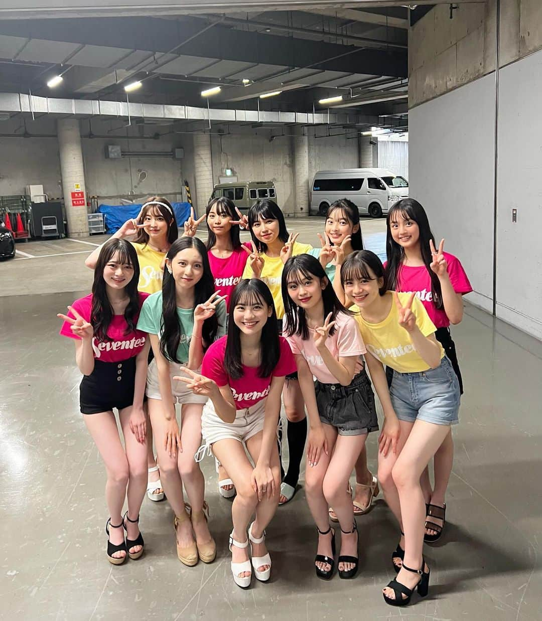 関谷瑠紀のインスタグラム：「お久しぶりさん大集合。 Seventeenモデルとしてまたみんなとお仕事できてうれしい‪＾＾  （列はプチ入った順です♡）   #Seventeen #セブンティーン #seventeen夏の学園祭 #セブンティーンモデル #stモデル #ニコプチ #瀬戸琴楓 #藤村木音 #入江美沙希 #高比良由菜 #葛西杏也菜 #松本麗世 #森崎美月 #滝口芽里衣 #竹下優名 #関谷瑠紀」