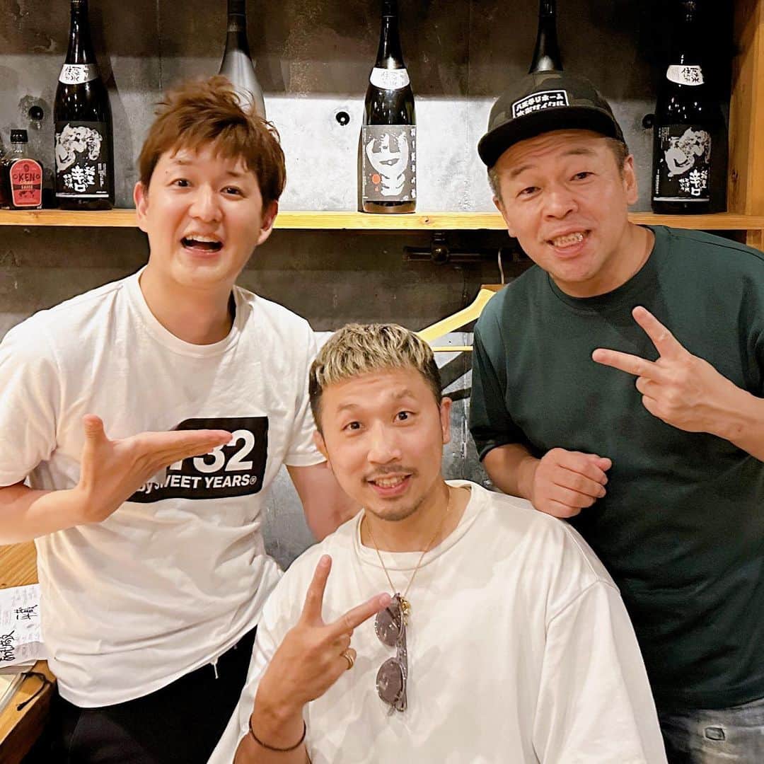 むらせさんのインスタグラム写真 - (むらせInstagram)「元WBC世界王者の粟生隆寛さんと！🥊古賀さんとボクサータイプの違いで盛り上がる^ ^ #粟生隆寛 #古賀シュウ #むらせ #ここ数年で格闘技どハマり🏆 #sy32」9月1日 19時39分 - murase_yuichi