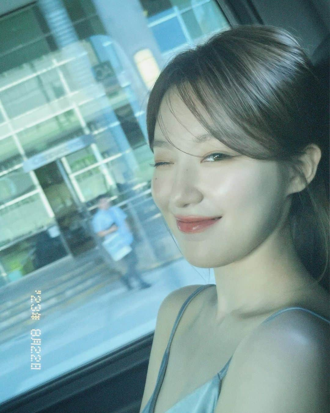 シュファさんのインスタグラム写真 - (シュファInstagram)「그 날은 날씨 좋았다 ☀️ 那天  天氣晴 🌻 Sunny weather 🤎」9月1日 19時44分 - yeh.shaa_