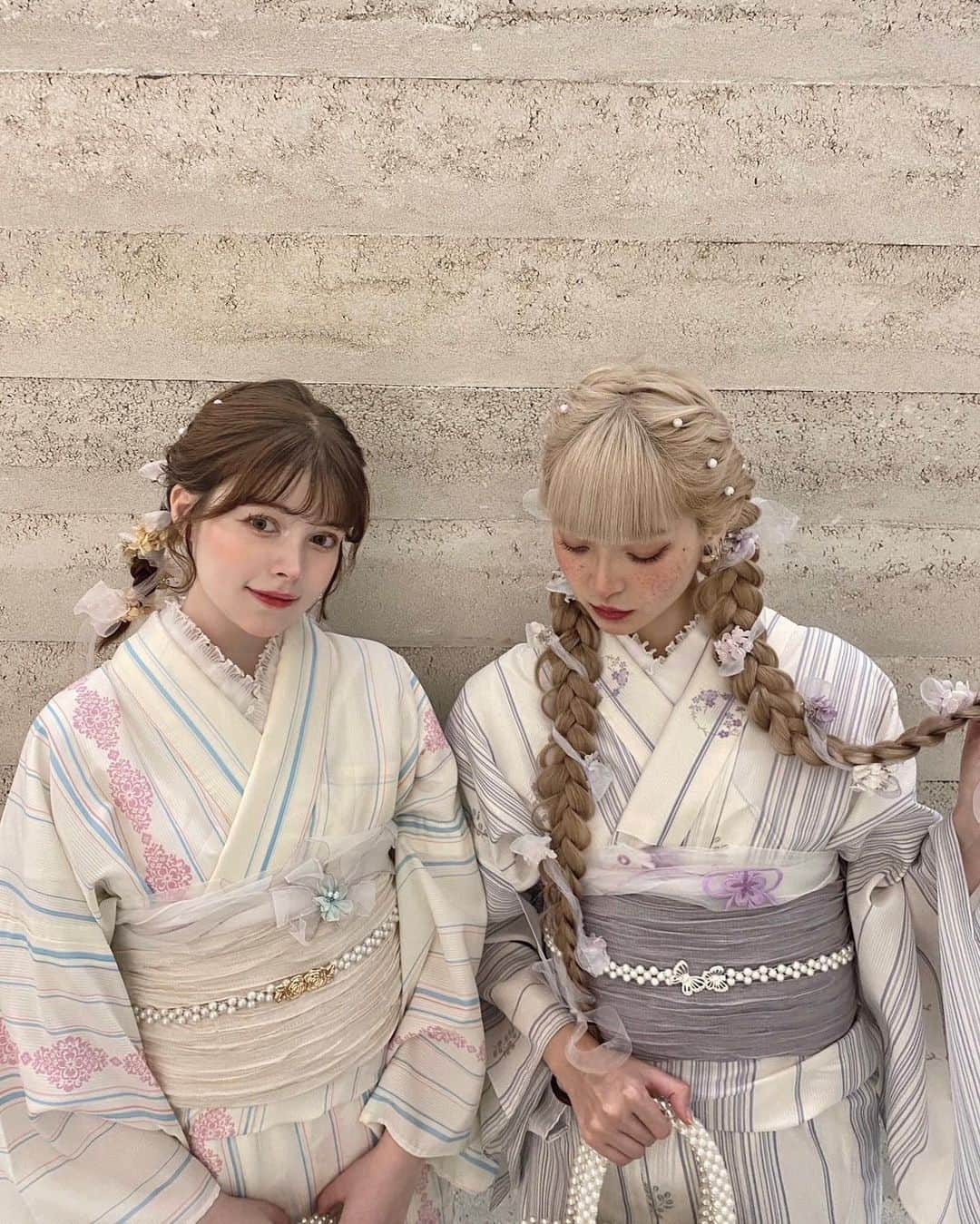 織田エリカさんのインスタグラム写真 - (織田エリカInstagram)「𝕡𝕒𝕤𝕥𝕖𝕝 𝕜𝕚𝕞𝕠𝕟𝕠🍬🍧🍡  𓂃  @kanowafuku さんで浴衣をレンタルしたよ🎐 最近浴衣を着る機会が沢山あって嬉しい👘  ストライプ柄でミサちゃんと合わせた🤍 お菓子みたいに可愛いパステルカラーで テンション上がった🍧💕  𓂃  #pr #asakusa #kyoto #kimono #kimonostyle #yukata #hairstyle #frenchgirl #vintage #vintagegirl #vintagestyle #花乃和風 #浅草 #浅草グルメ #浅草食べ歩き #浅草着物 #浅草着物レンタル #着物 #浴衣 #浴衣レンタル #和服 #着物レンタル #着物ヘア #レース着物 #パステル #ヴィンテージ #ヴィンテージガーリー #ヴィンテージライク #フレンチガーリー #淡色女子」9月1日 19時53分 - _erika0819
