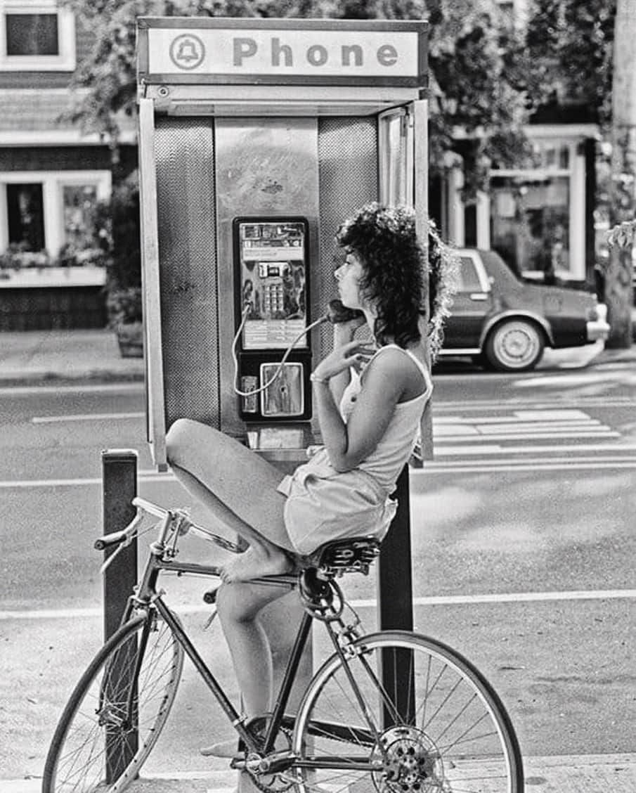 Meganのインスタグラム：「Diane on the pay phone, 1980s, City Island, The Bronx ❤️ photo by Ron Terner via 〰️ @retronyc  . . . . #thebronx #newyork #payphone #blackandwhite #ronterner」