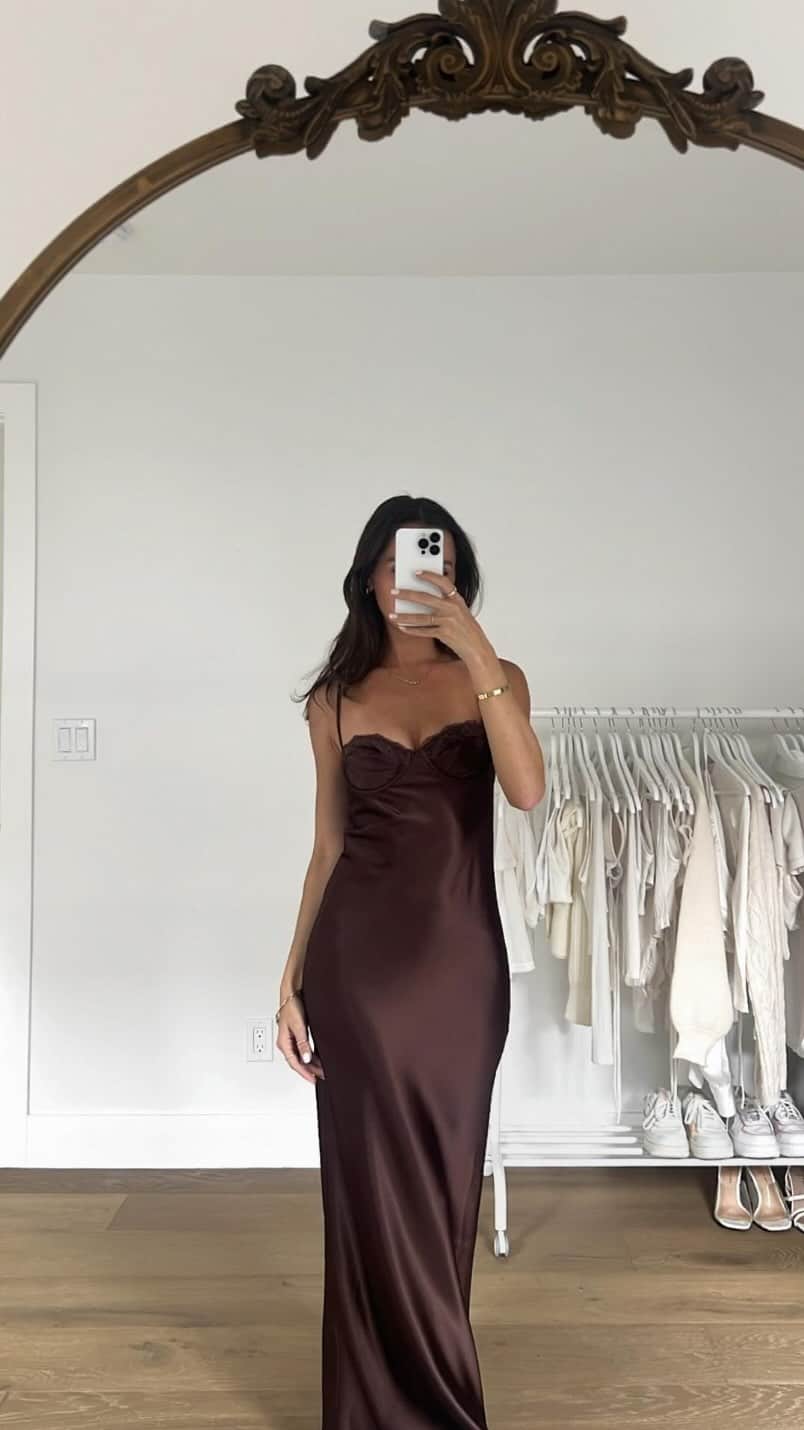 Beginning Boutiqueのインスタグラム：「The beautiful @danielleebrownn styles the RESTOCKED Scarlette Brown Maxi Dress 🤎 One of our gorgeous pieces from our collection with our girl @brit_harvey!」