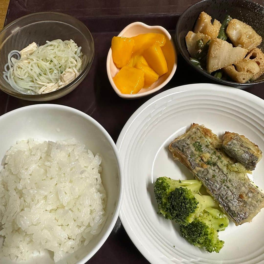 堀田祐美子さんのインスタグラム写真 - (堀田祐美子Instagram)「今日の3食。  お昼は坦々麺！！  凄く美味しかった！！  食べたかった麺！！  最高でした。  @yumiko_hotta  @t_hearts2020  #堀田祐美子 #yumikohotta  #prowrestling  #プロレス #womansprowrestling  #女子プロレス  #hearts82 #thearts  #病院食  #坦々麺」9月1日 20時21分 - yumiko_hotta