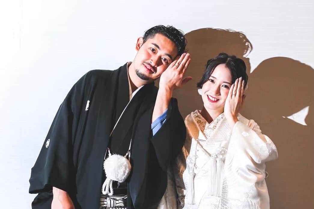 福井結婚式 福井結婚式場さんのインスタグラム写真 - (福井結婚式 福井結婚式場Instagram)「.  日本ならではの美しい魅力溢れる「和婚」  ララシャンスでは和装から洋装までお2人にぴったりのお衣裳をご提案させていただきます  ---------------------------------------------   ララシャンスベルアミーでは 毎日ブライダルフェアを 開催しております！  DMまたはプロフィール欄のHPより ご予約承っております🌿  お会いできますことをスタッフ一同 楽しみにお待ちしております☺︎  ---------------------------------------------  #ララシャンス #ララシャンスベルアミー #lalachance #前撮り #ロケーション撮影 #前撮りポーズ #ウエディングニュース #2023秋婚 #2023冬婚 #福井 #福井結婚式 #結婚式準備  #卒花 #卒花嫁 #プレ花 #和婚 #和装婚 #和装結婚式 #和装ウェディング#結婚式和装」9月1日 20時35分 - lalachance_belami_fukui