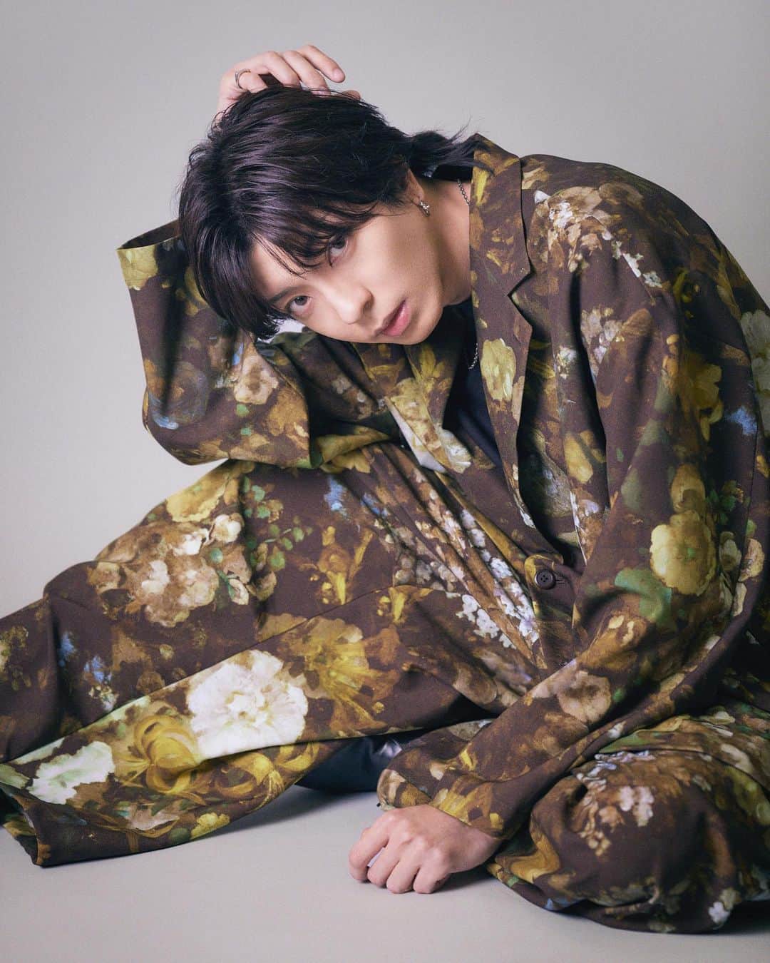 丸山龍星のインスタグラム：「丸山龍星オフィシャルファンクラブ  本日、リニューアルオープンいたしました📣  プロフィールのハイライトにURLがありますので是非ご入会してくれたら嬉しいです〜♪」