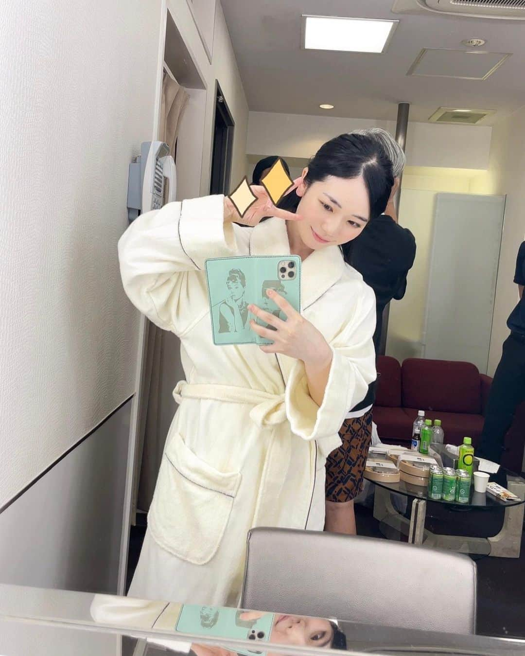 平岡映美さんのインスタグラム写真 - (平岡映美Instagram)「#レジーナクリニック さん CM撮影オフショット📸🎞️ ・ 色々な演じ方で撮影していただき、 すごく楽しい時間でした☺️🌸 ・ #レジクリ　 #平岡映美」9月1日 20時44分 - eimi_hiraoka_official