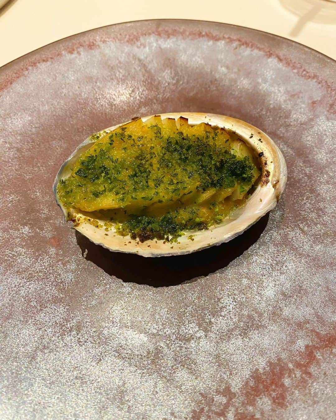 デコウトミリさんのインスタグラム写真 - (デコウトミリInstagram)「ちょっと前の家族ごはん🦪」9月1日 20時48分 - miridecouto