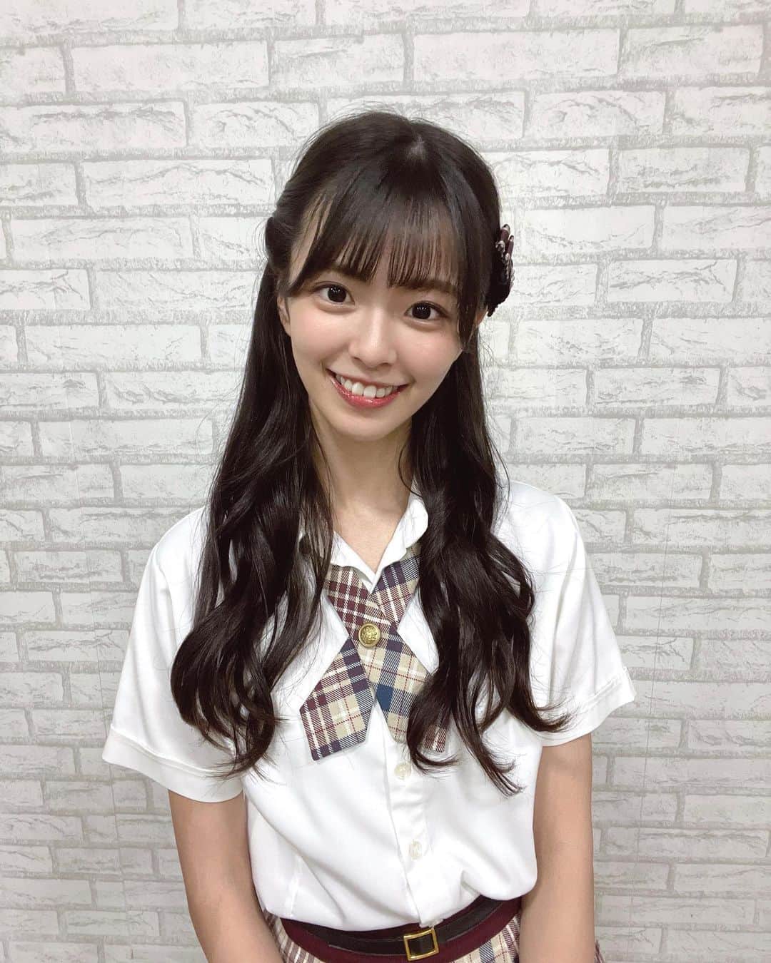 桜田彩叶さんのインスタグラム写真 - (桜田彩叶Instagram)「かしこ担当です 💡   #NMB48 #アイドル  #アイドル衣装  #制服衣装  #制服  #ハーフアップ  #ハーフアップアレンジ  #アイドルヘア  #ヘアアレンジ」9月1日 20時58分 - _sakurada_ayaka
