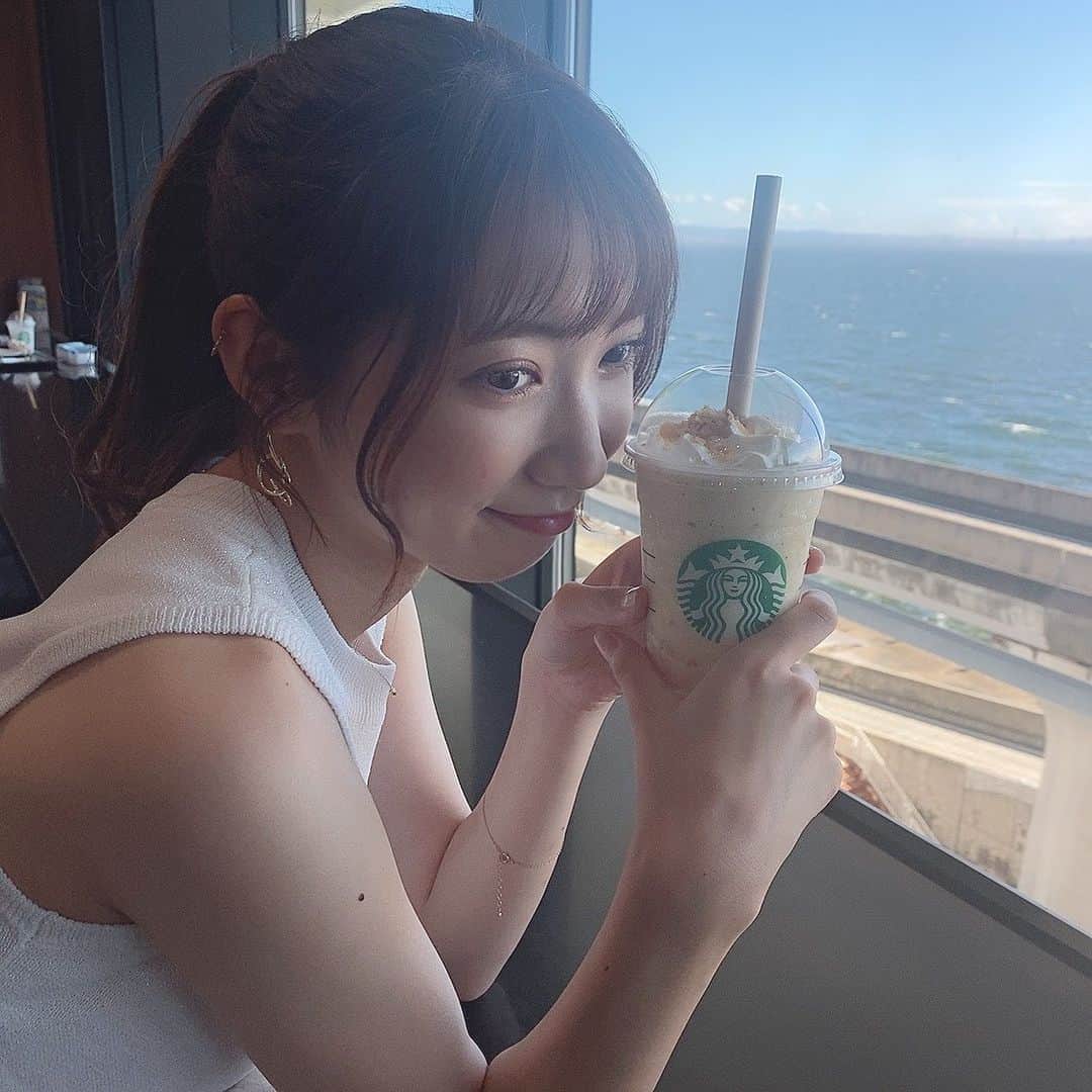 のインスタグラム：「スタバの新作楽しみにしてました🍠♥️  #スタバ #Starbucks #Starbuckscoffee #おさつバターフラペチーノ #新作フラペチーノ #スタバ新作 #サツマイモ #さつまいも #秋 #秋スイーツ #スイーツ #🍠」