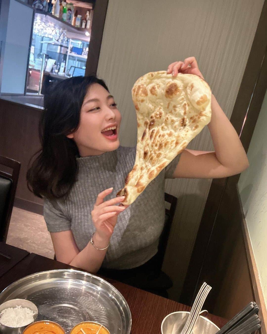 風吹ケイのインスタグラム：「ナン食べた🍛明日からまたジム頑張るぜ」