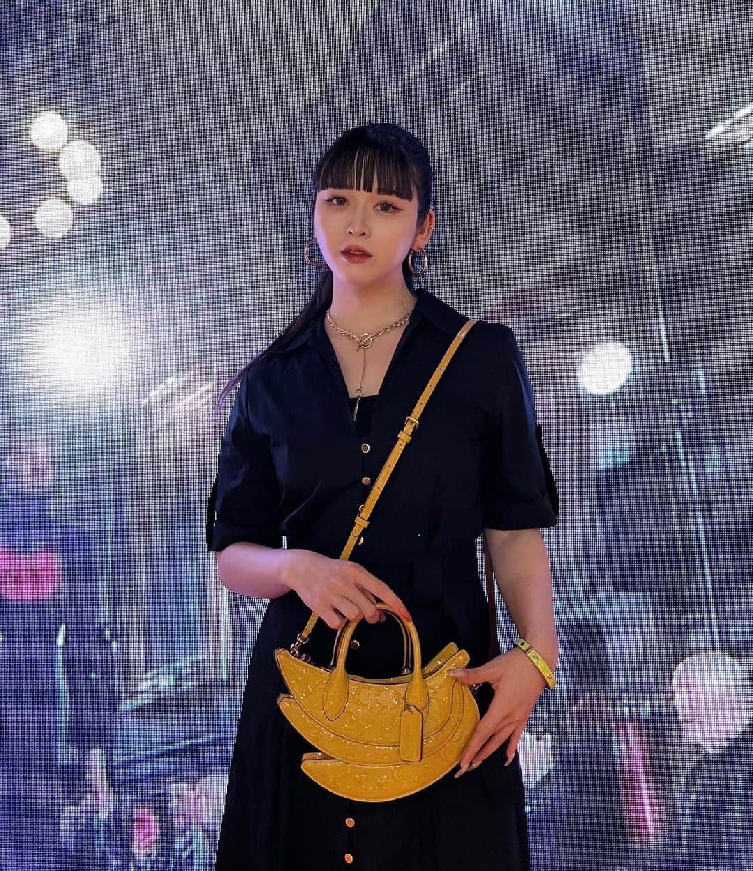 遠藤沙和子のインスタグラム：「COACH FALL2023 Collection 🍁🍌 #WearYourShine ✨✨✨  #コーチシャイン #CoachJapan #CoachNY #CouragetobeReal  @coach_japan @coach」