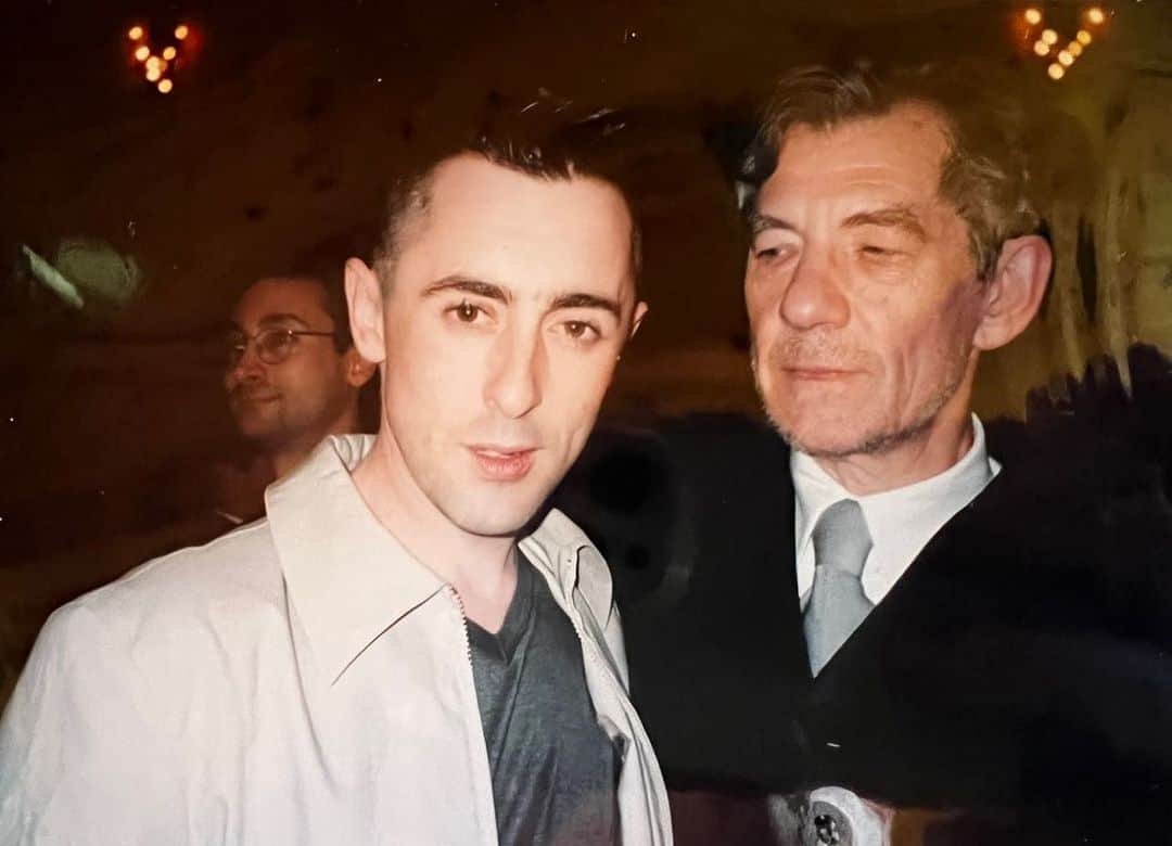 アラン・カミングのインスタグラム：「Out on the town with @ianmckellen  NYC 1999 #fbf」